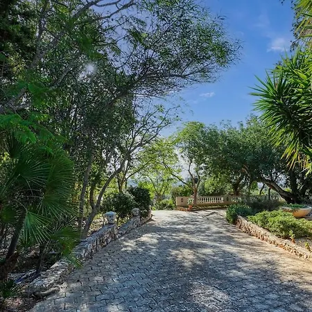 Bougainvillea Apartmán